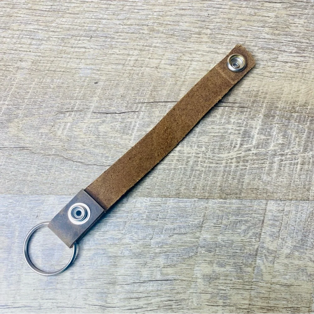 leather keychain 4.5”loop smooth pull up brown leather strong snap